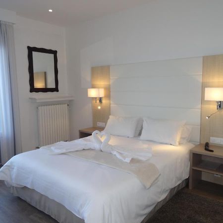 Hotel Uhainak Hendaye Exterior photo